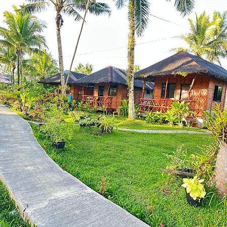 Cris & Mar Homestay Burgos  Luaran gambar
